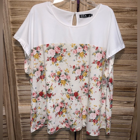 Agnes Orinda Tops - Agnes Orinda Floral Blouse Size 5X EUC